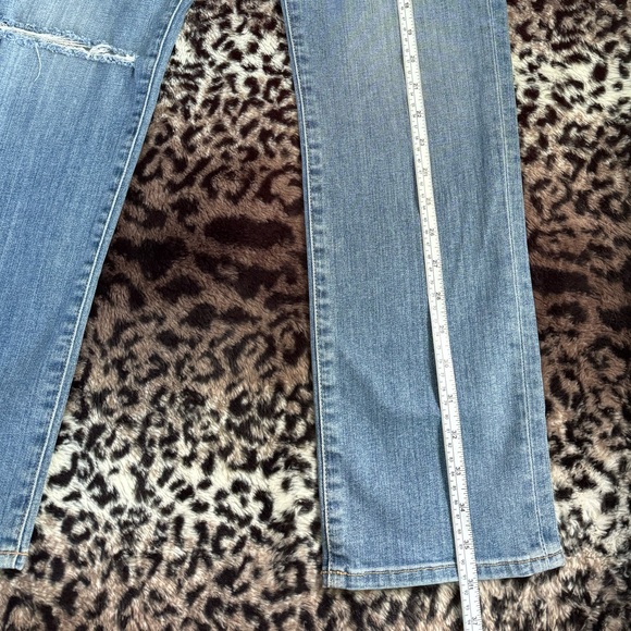 Good American Jeans - Picture 6 of 7